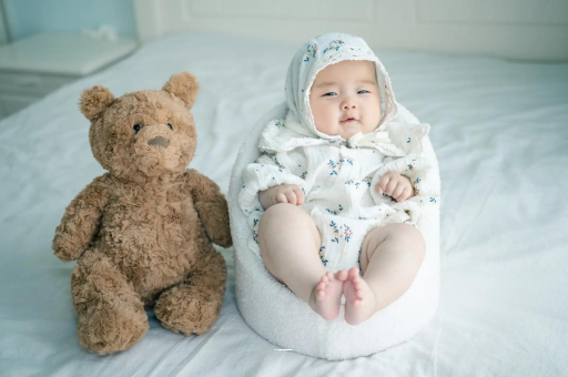 哈尔滨宝宝吃不饱母乳的症状